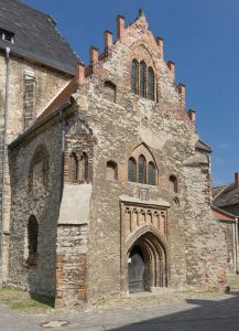 Die von der Ritter-Familie von Hake 1495 gestiftete Kapelle an der St.-Stephani-Kirche Calbe, Foto: H.-D. Steinmetz