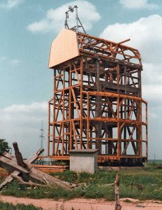 Bild 11: Etappen des Wiederaufbaus vom 28. 06. bis 08. 09. 1993; Foto: T. Neitzel