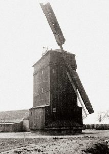 Bild 8: Die Mühle in Frenz mit nur zwei Flügeln; Foto: Historisches Museum und Bachgedenkstätte Köthen