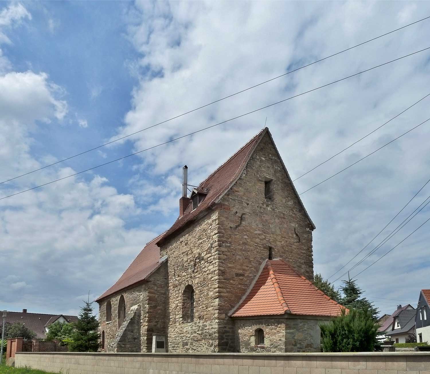 Typische Ostturmkirche – Daspig; Foto: M. Beitz 