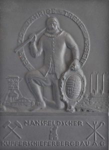 "Kamerad Martin" - historische Reliefplatte. Foto: Mansfeld-Museum, Hettstedt