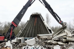 Der Kuppelbau des Raumflug-Planetariums während des Abrisses im Januar 2018. Foto: Knut Müller.